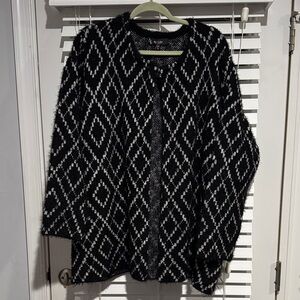 Plus size 3X | Black and White Diamond Cardigan